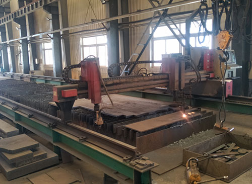 Plasma cutting machine