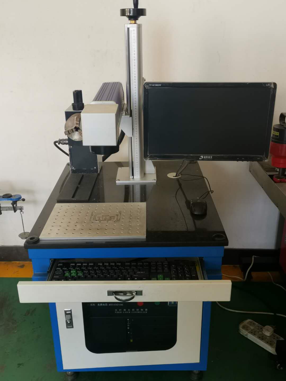 Laser label cutting machine